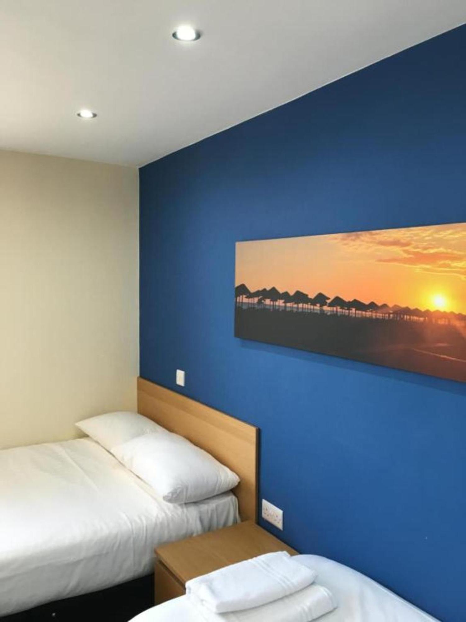 Oyo Wave Crest Hotel ブラックプール エクステリア 写真