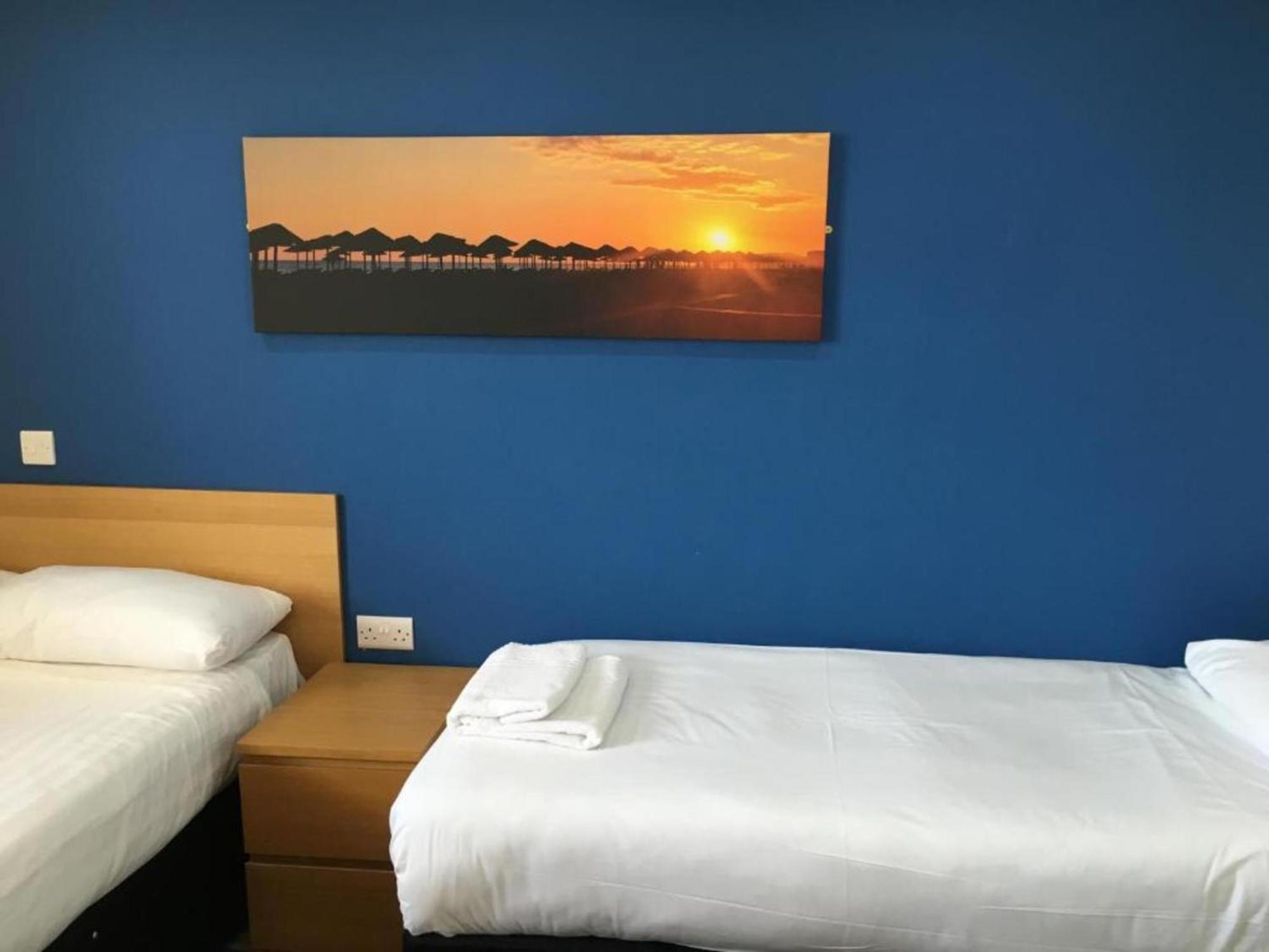 Oyo Wave Crest Hotel ブラックプール エクステリア 写真