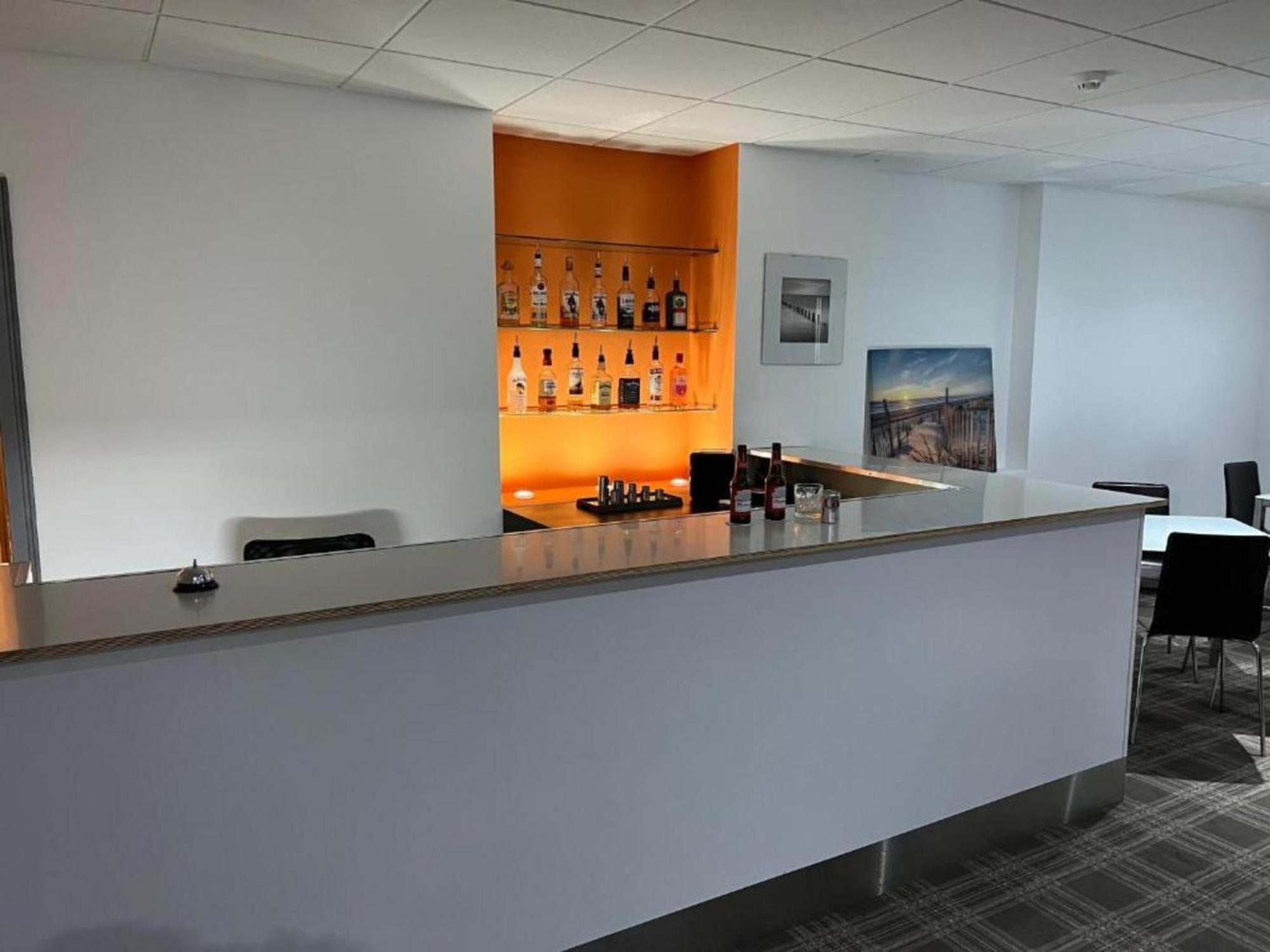 Oyo Wave Crest Hotel ブラックプール エクステリア 写真