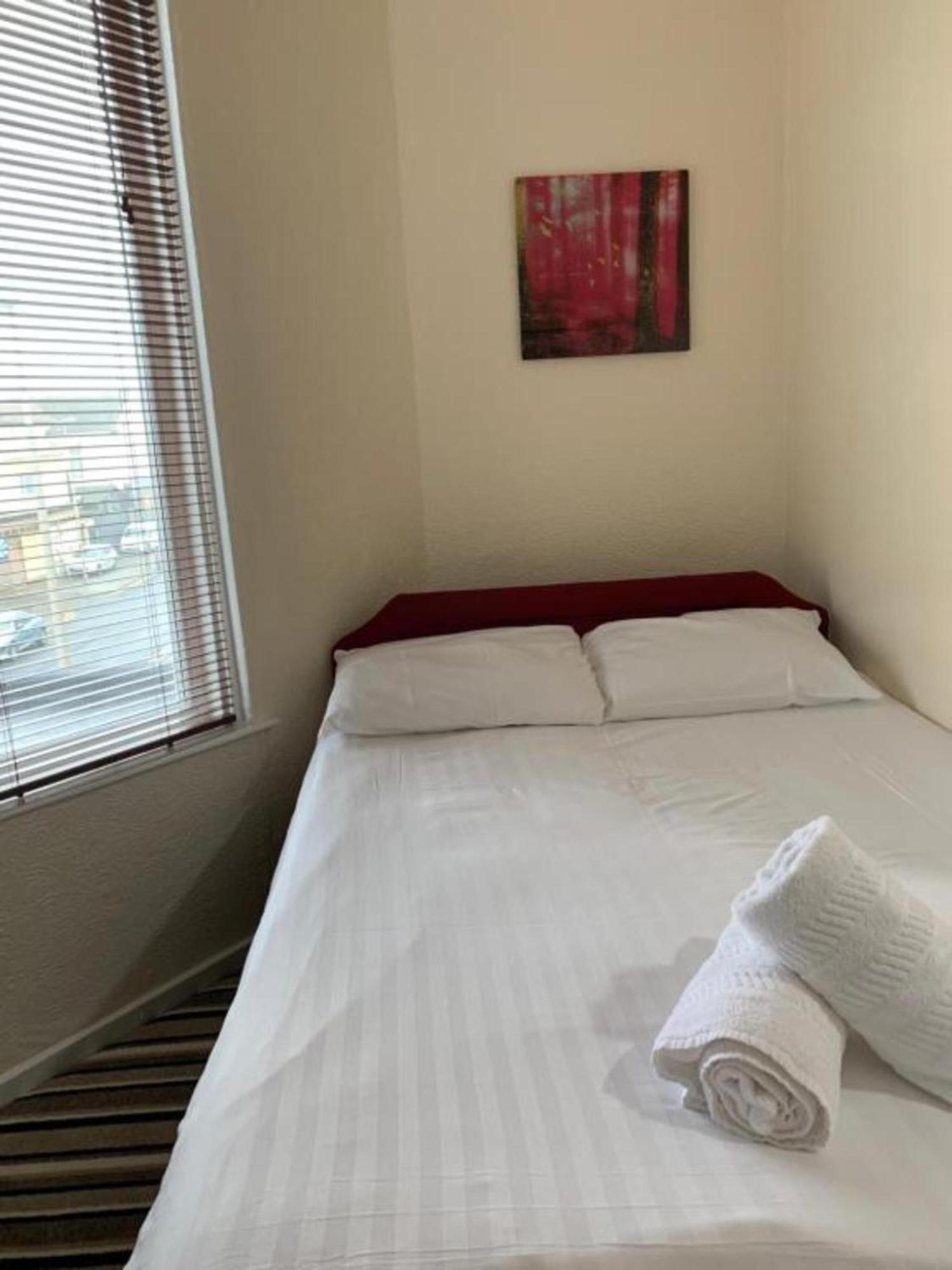 Oyo Wave Crest Hotel ブラックプール エクステリア 写真
