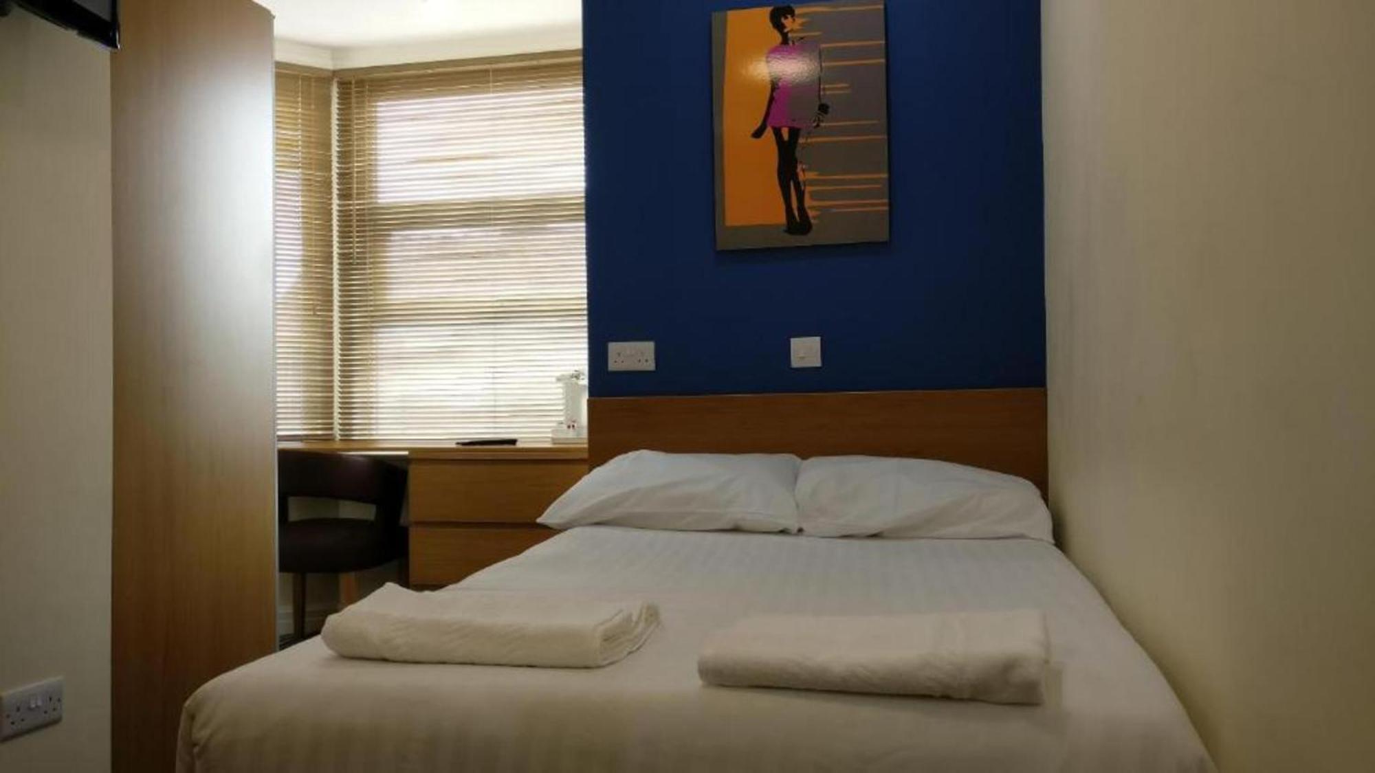 Oyo Wave Crest Hotel ブラックプール エクステリア 写真